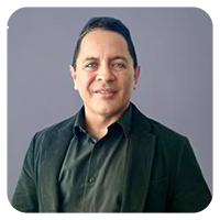 photo of Roy Calderon